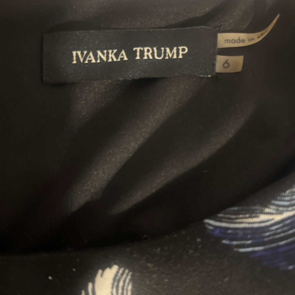Ivanka Trump Ready-To-Wear Size 6 Dark Navy , Cornflower Blue And White Floral - Picture 6 of 8